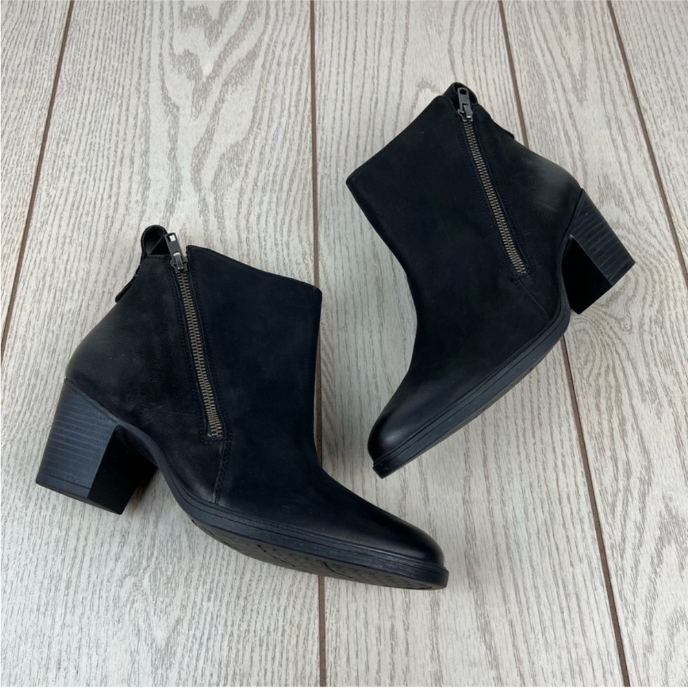 Rockport Women's Maddie Angled Ankle Zip Boots 10M Black Leather $130 - Picture 4 of 10
